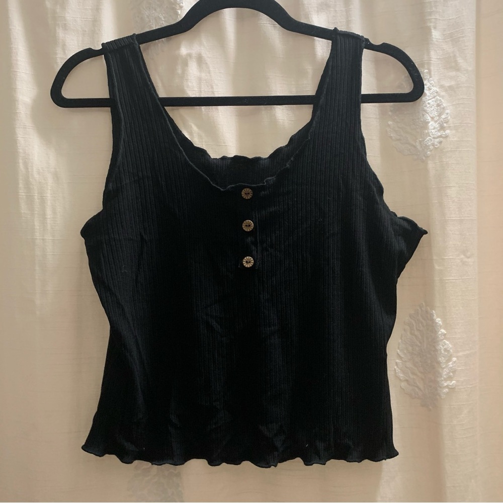 Black Lettuce Trim Ribbed Tank Top with Faux Button Details NWOT